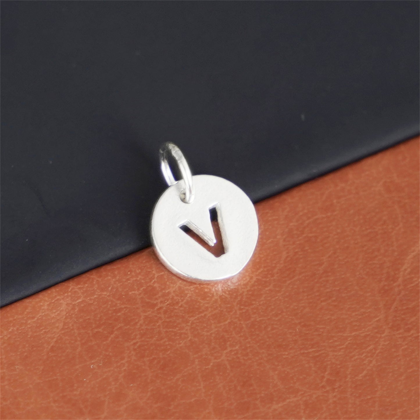 Sterling Silver A-Z Letter Alphabet Initial Disc Circle Charm Pendant - sugarkittenlondon