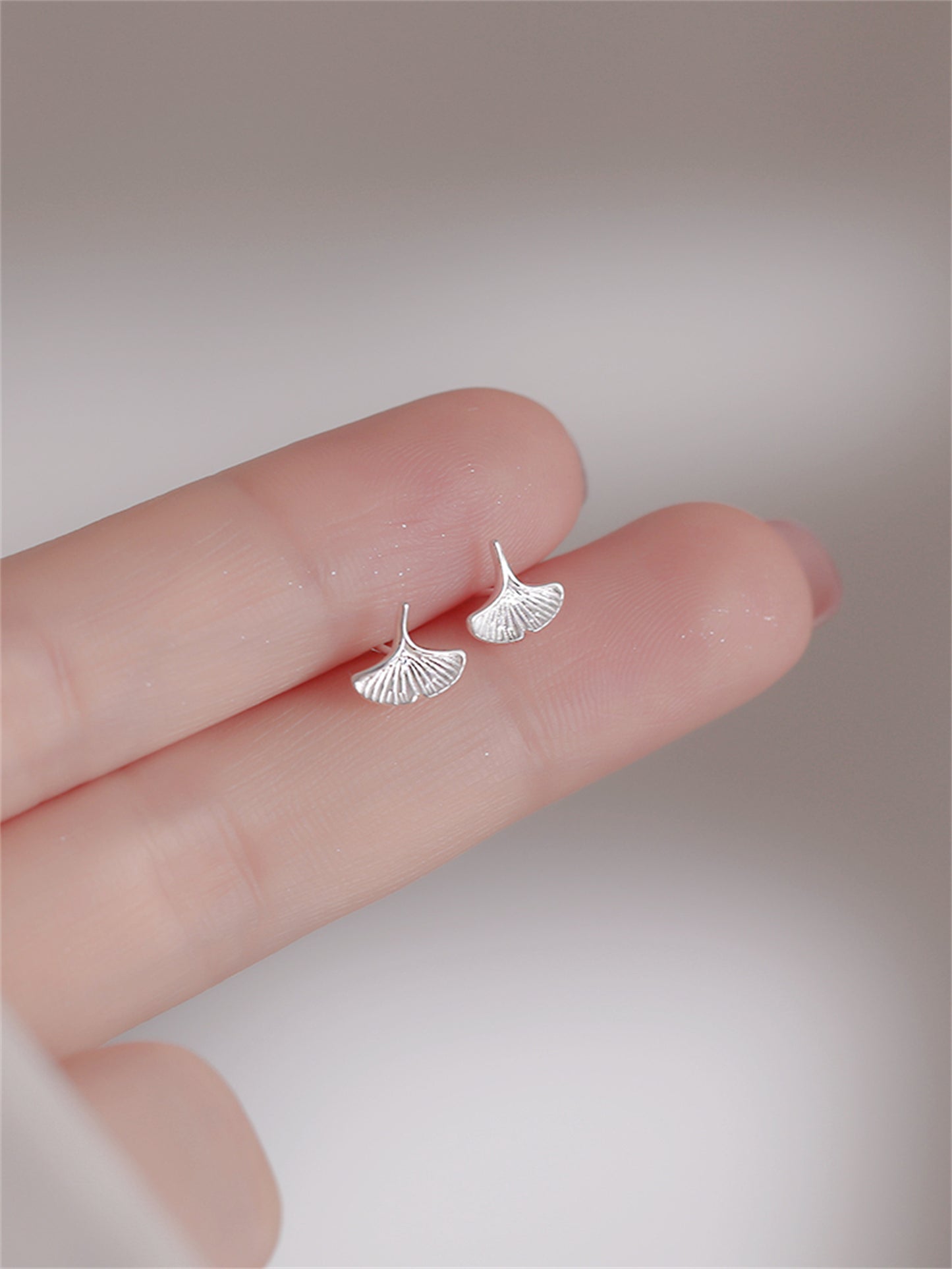 Fine Silver 999 Ginkgo Leaf Stud Earrings - sugarkittenlondon