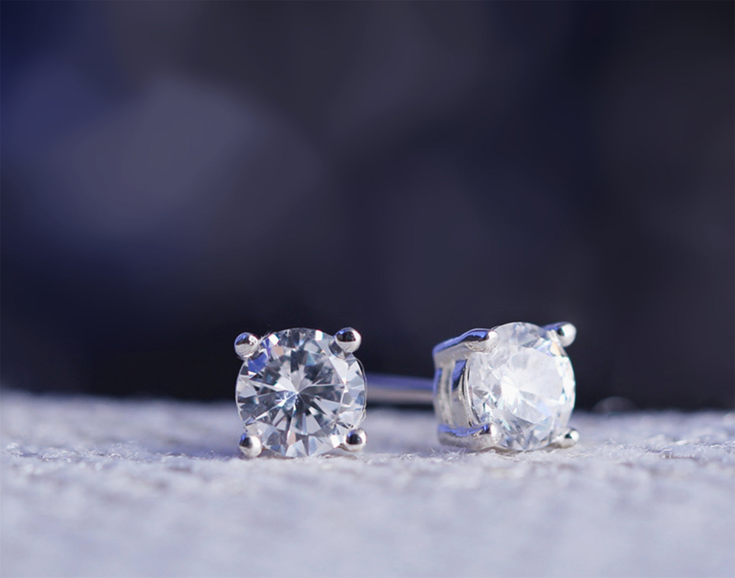 Sterling Silver 4 Claw Round 5mm CZ Stud Earrings Light Blue Aquamarine Clear White