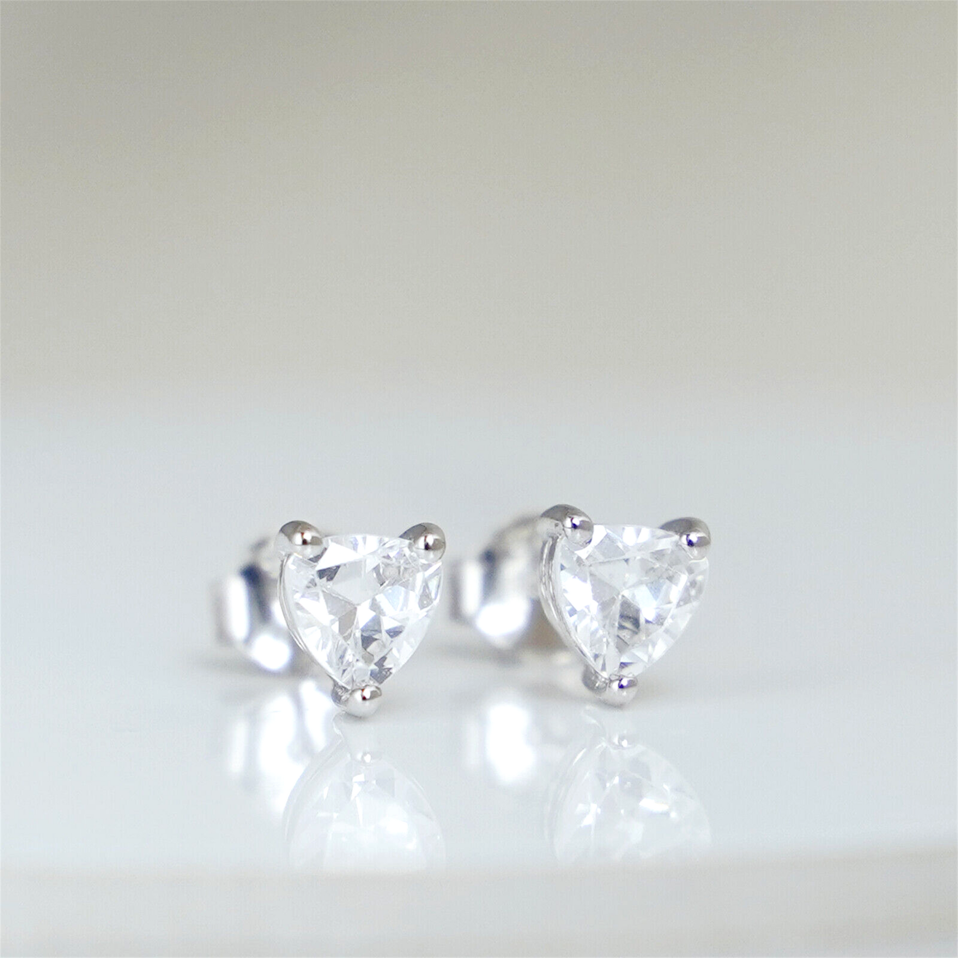 sugarkittenlondon Sterling Silver 5mm Clear Cut Heart Shaped CZ Stud Earrings Jewellery