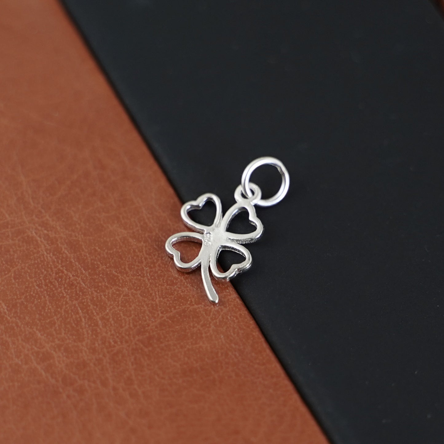 Sterling Silver Hollow Luck Four Leaf Clover With Love Hearts Charm Pendant - sugarkittenlondon