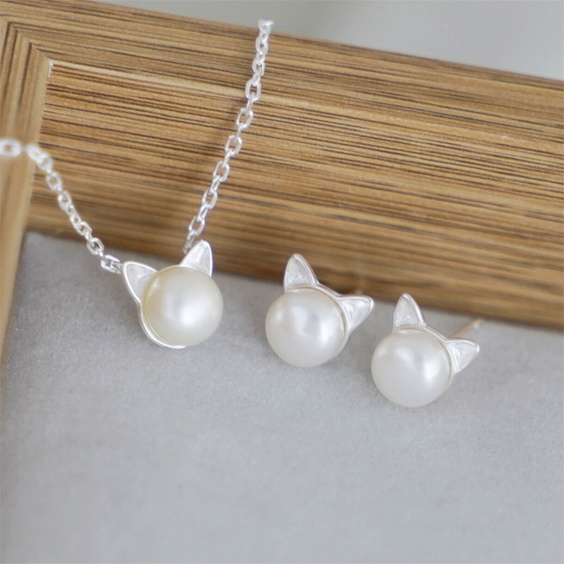 Sterling Silver 7mm Cultured Freshwater Pearl Cat Kitten Stud Earrings Pendant Necklace 3 Tones - sugarkittenlondon