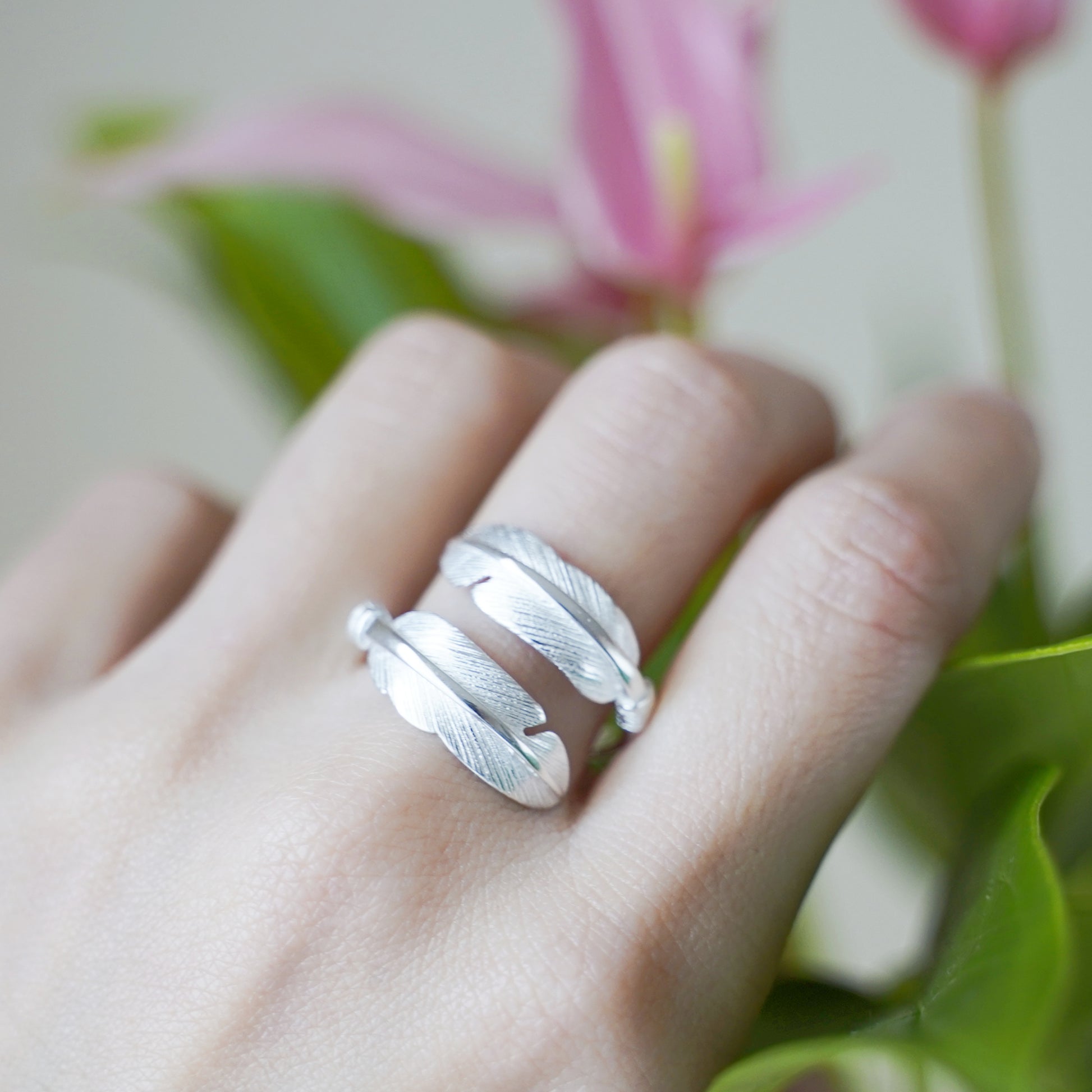 Adjustable Angel Feather Ring in 925 Sterling Silver in 2 Tones - sugarkittenlondon