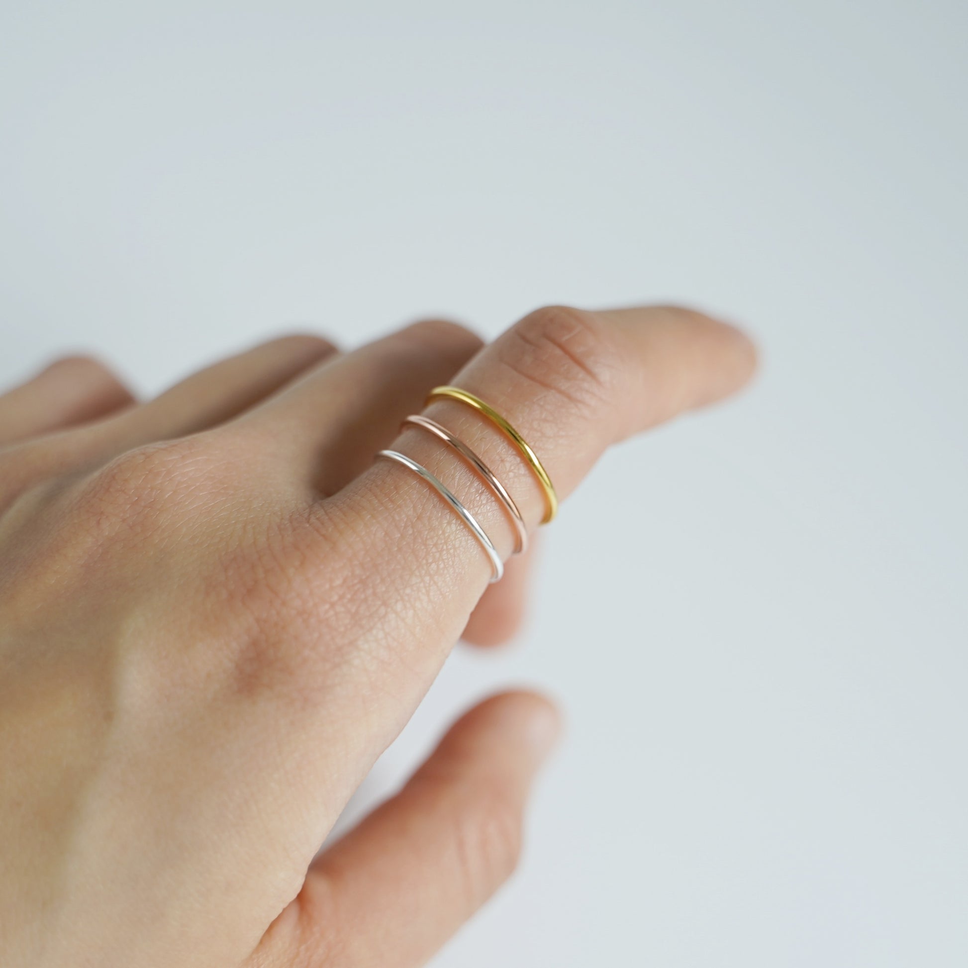 1mm Sterling Silver Skinny Round Band Stacking Rings - sugarkittenlondon