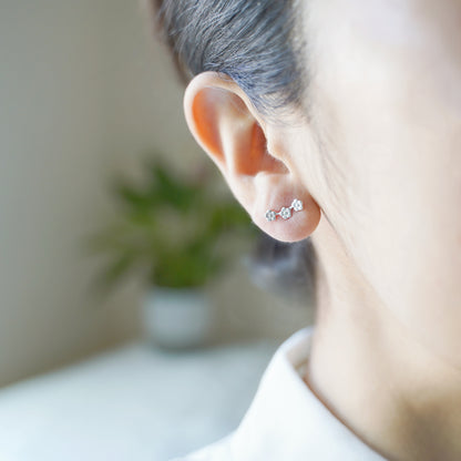 Mini 925 Sterling Silver Triple Flower Line Wave Post Stud Earrings
