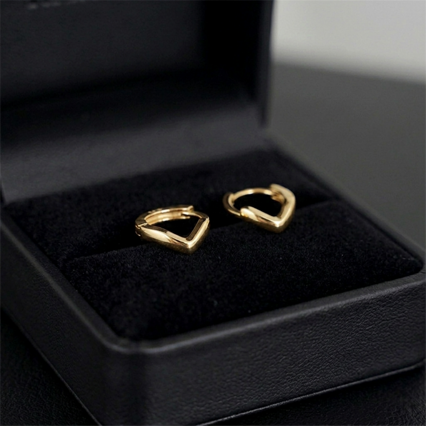 Wishbone Huggie Hoops