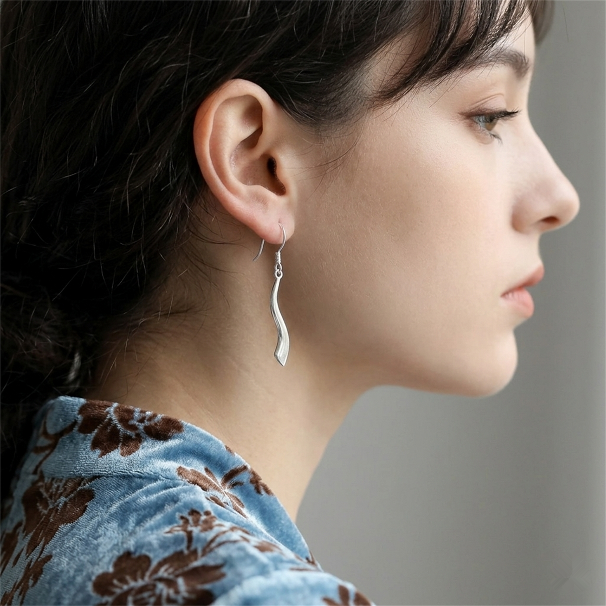 Wavy S Drops Hook Earrings