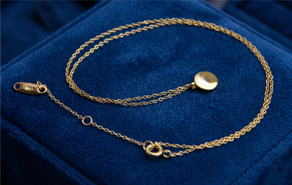 Minimal Disc Necklace with gold round disc pendant and fine link chain