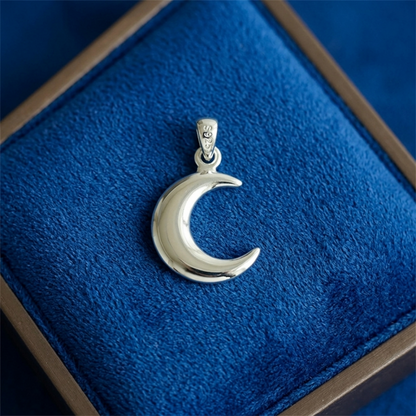 Solid Shiny Crescent Moon Pendant