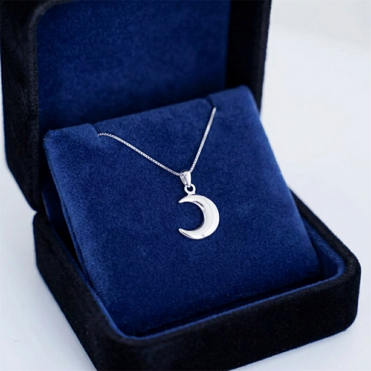 Solid Shiny Crescent Moon Pendant