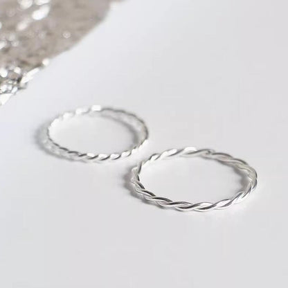 1.2-1.4mm Twisted Spiral Stacking Ring in Sterling Silver - sugarkittenlondon
