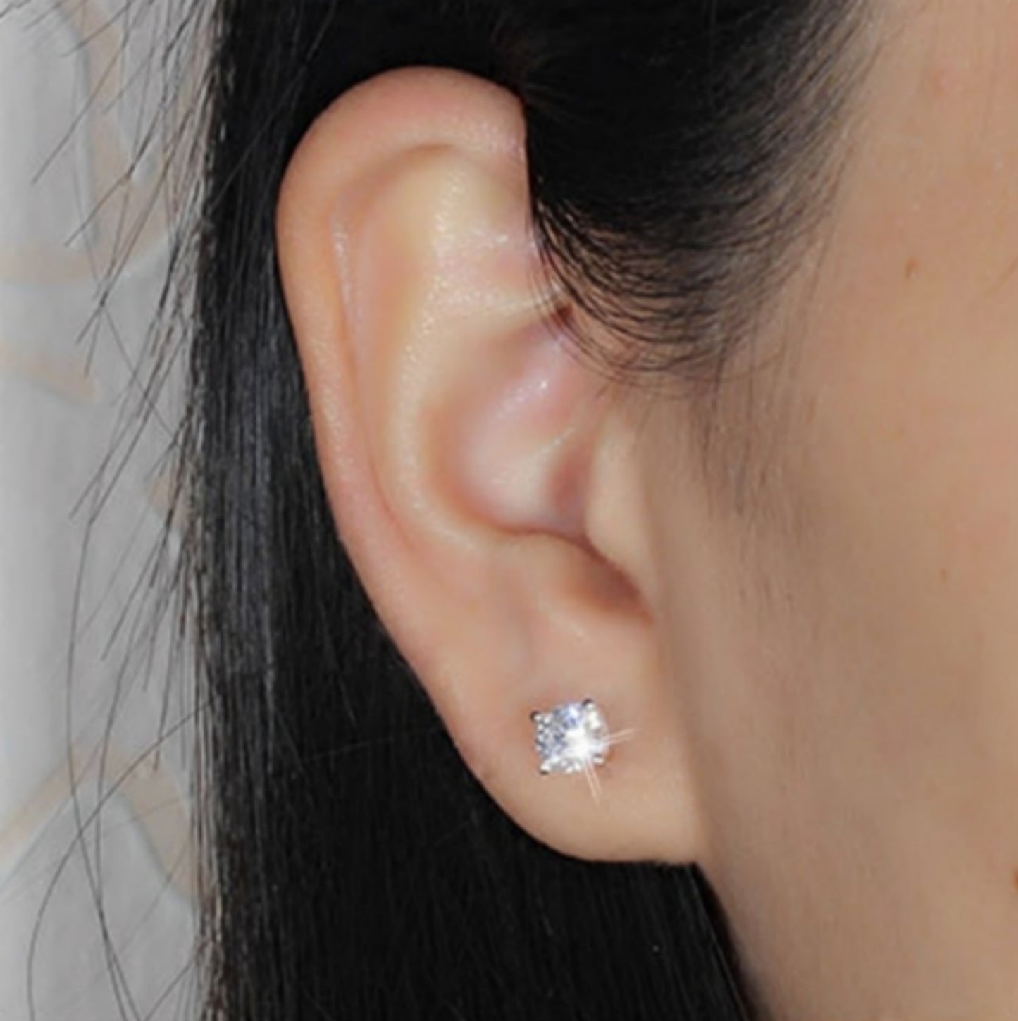 Sterling Silver 4 Claw Round 5mm CZ Stud Earrings Light Blue Aquamarine Clear White