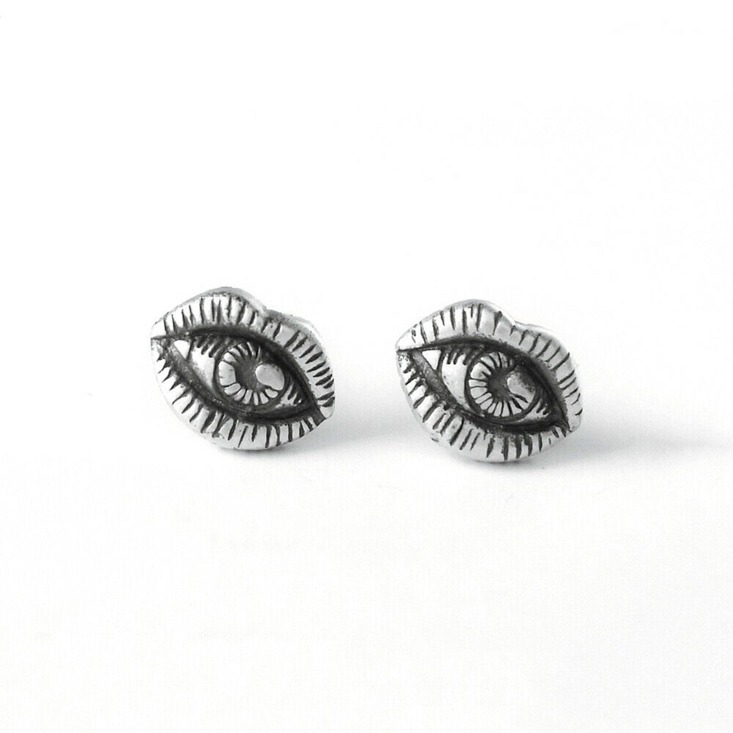 925 Sterling Silver Creepy Eye Lip Jewelry Stud Earrings with Oxidized Finish - sugarkittenlondon