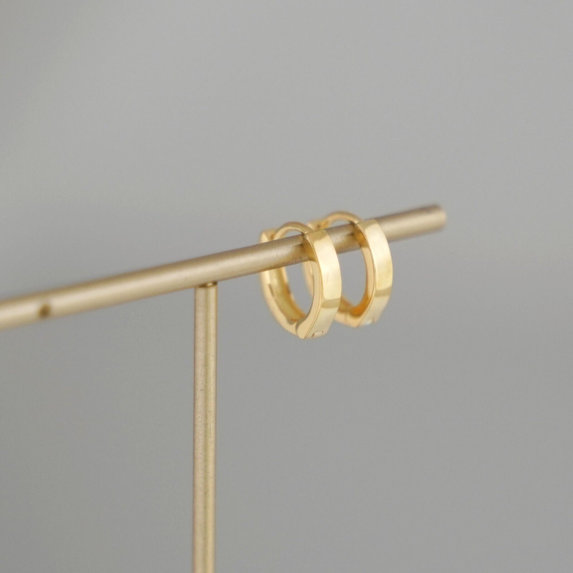 18K Gold Huggie Earrings on Sterling Silver Base, Small 8mm Hoop, 2mm Band, Unisex - sugarkittenlondon