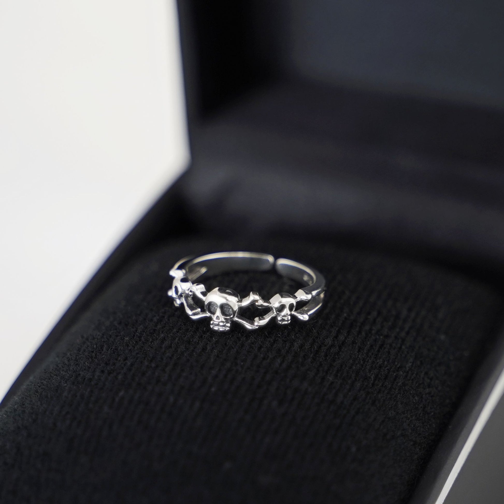 Open Band Sterling Silver Skull Ring for Halloween - sugarkittenlondon