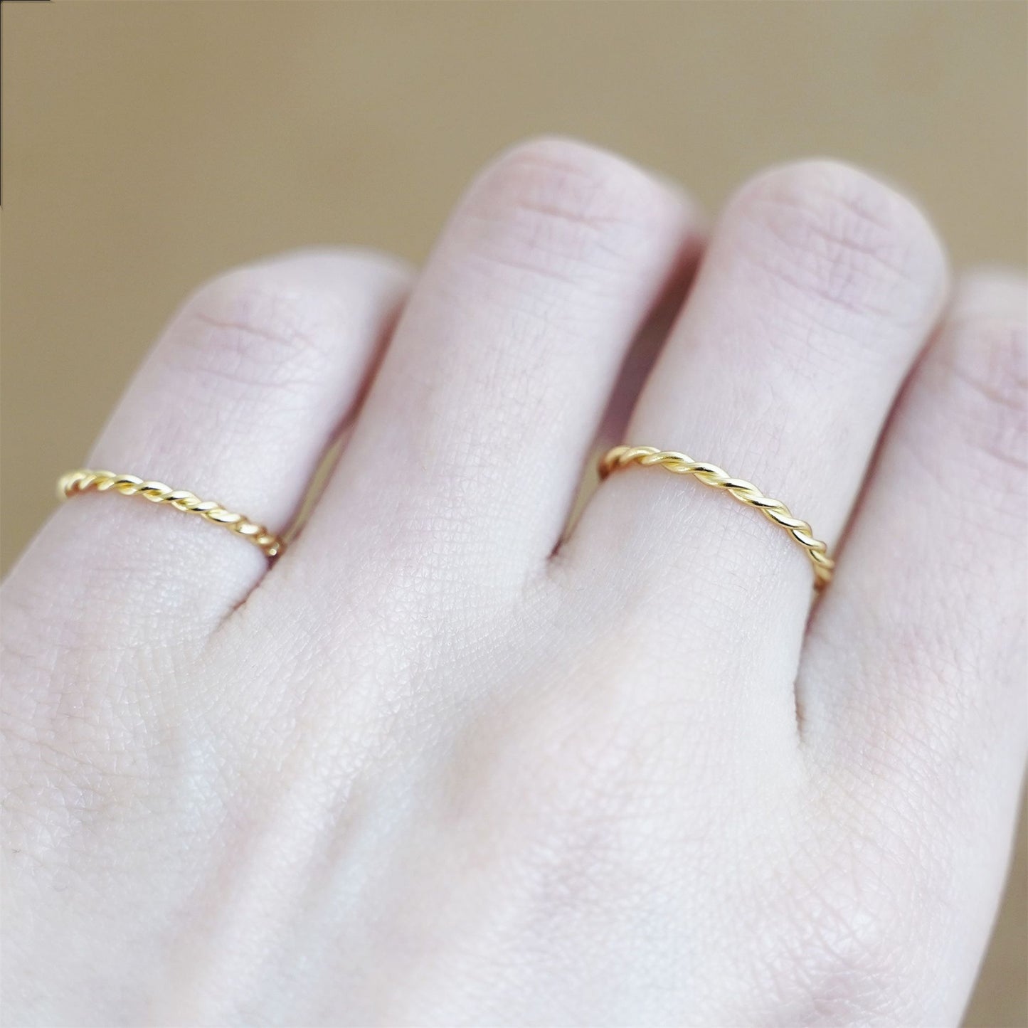 1.2-1.4mm 18k Gold Twisted Ring on 925 Sterling Silver - sugarkittenlondon