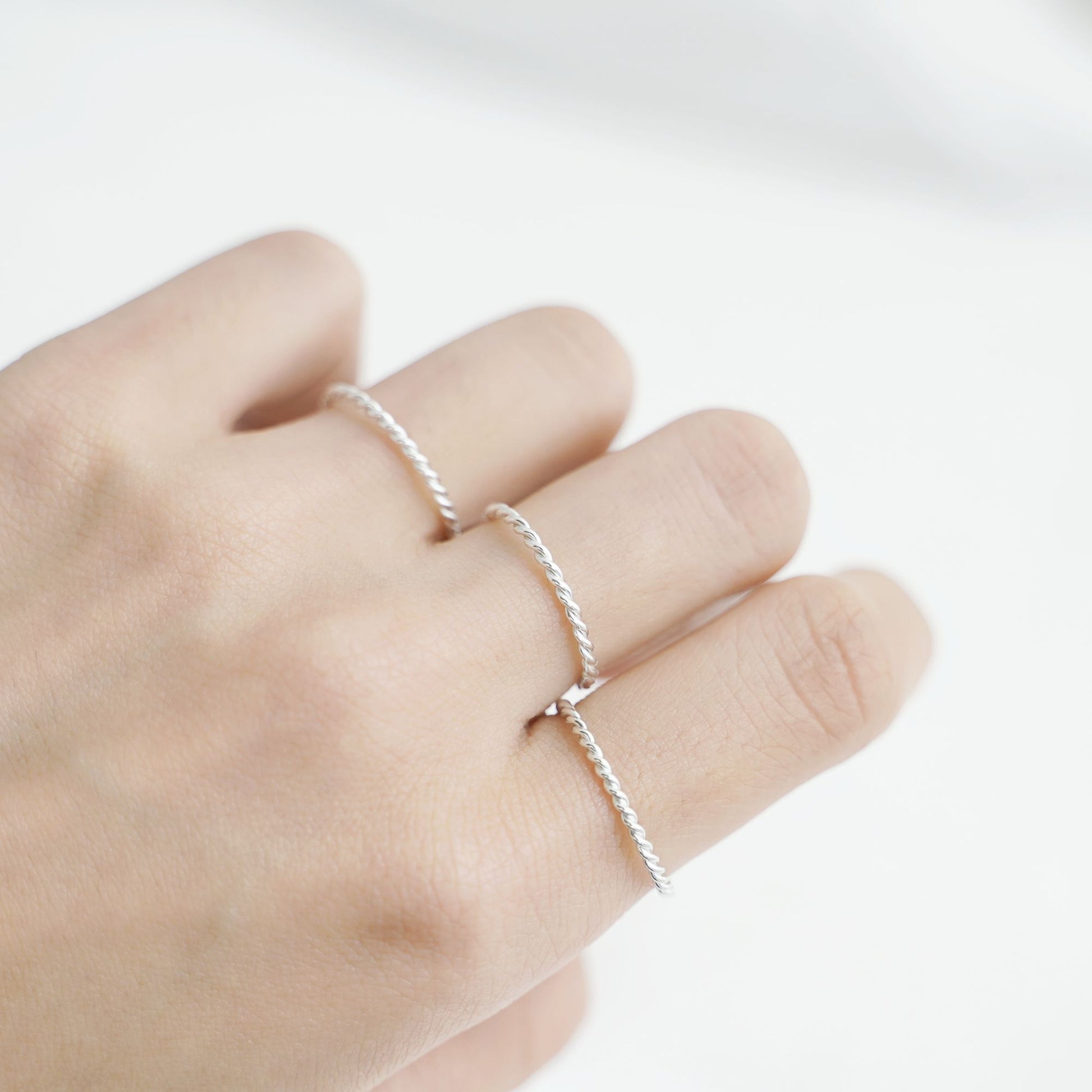 1.2 - 1.4mm Sterling Silver Simple Twisted Spiral Band Stacking Ring E1/2 - T - sugarkittenlondon