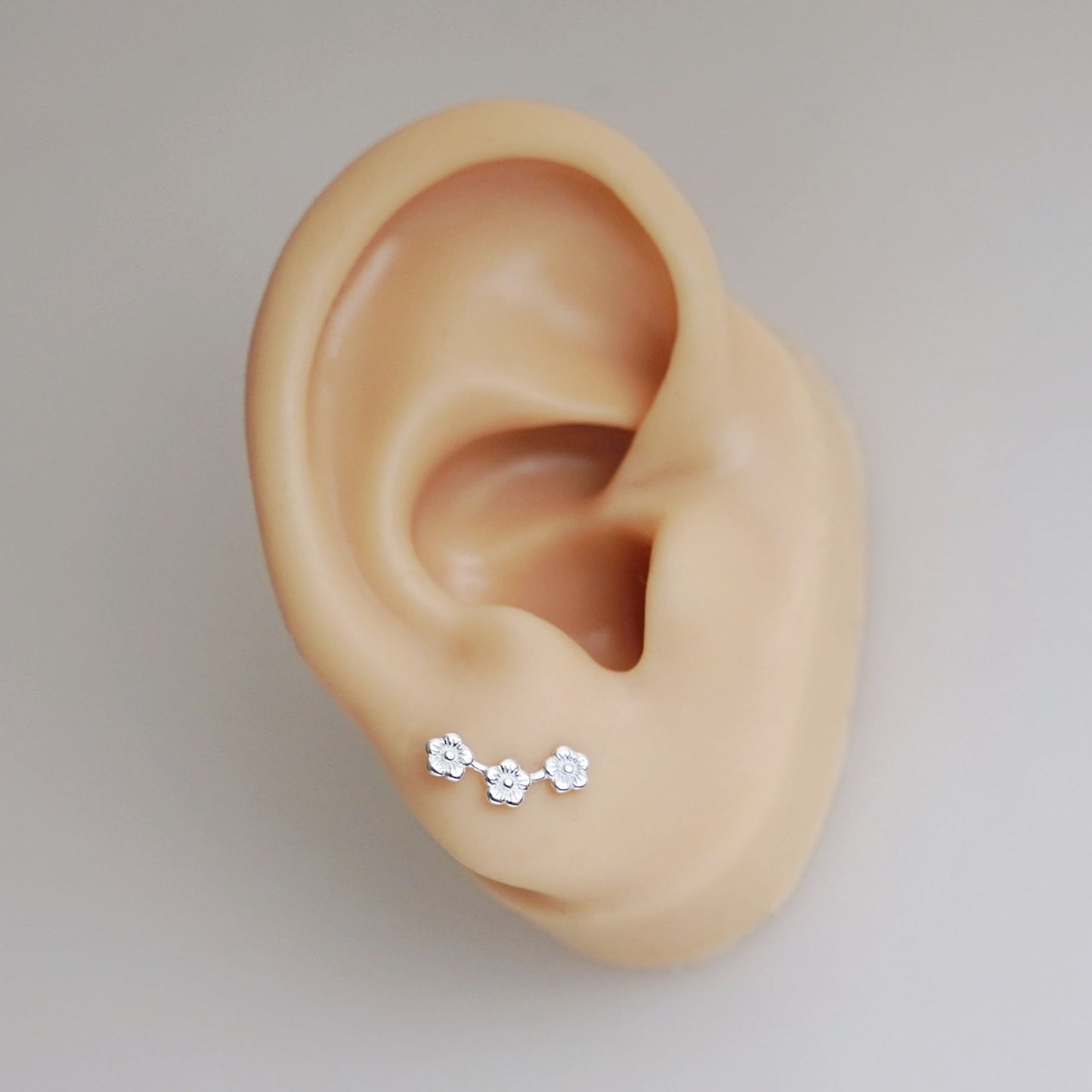 Mini 925 Sterling Silver Triple Flower Line Wave Post Stud Earrings - sugarkittenlondon