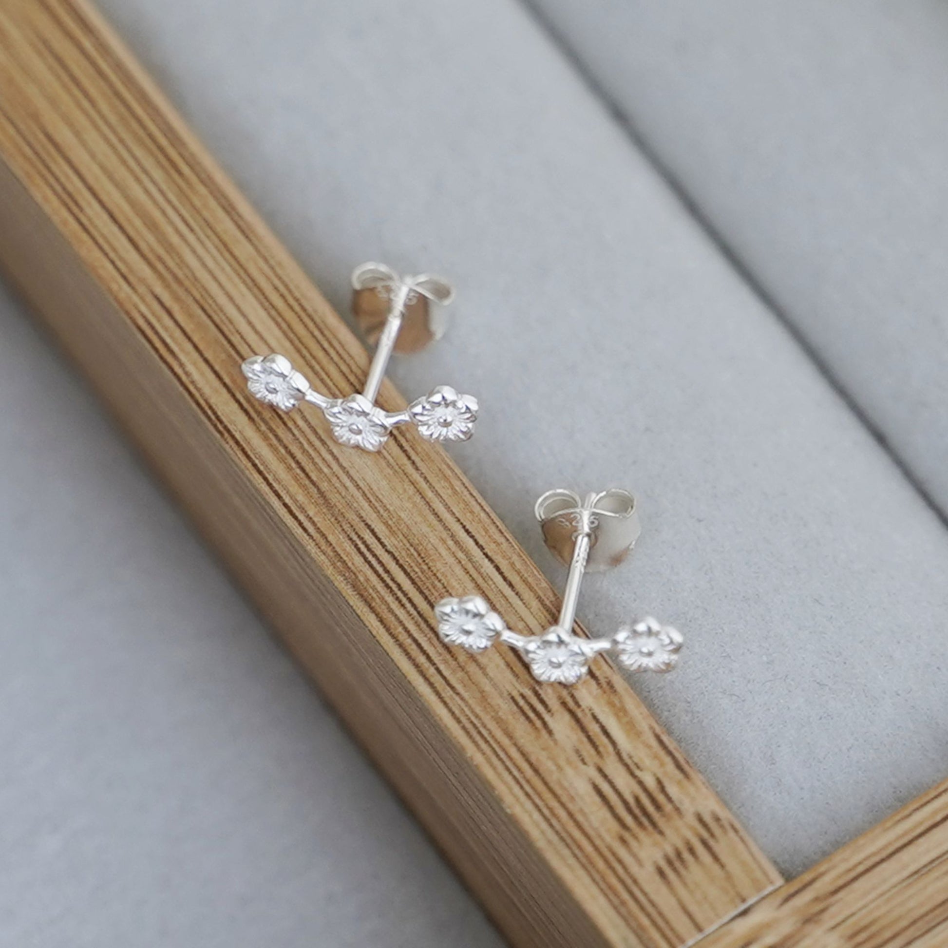 Mini 925 Sterling Silver Triple Flower Line Wave Post Stud Earrings - sugarkittenlondon