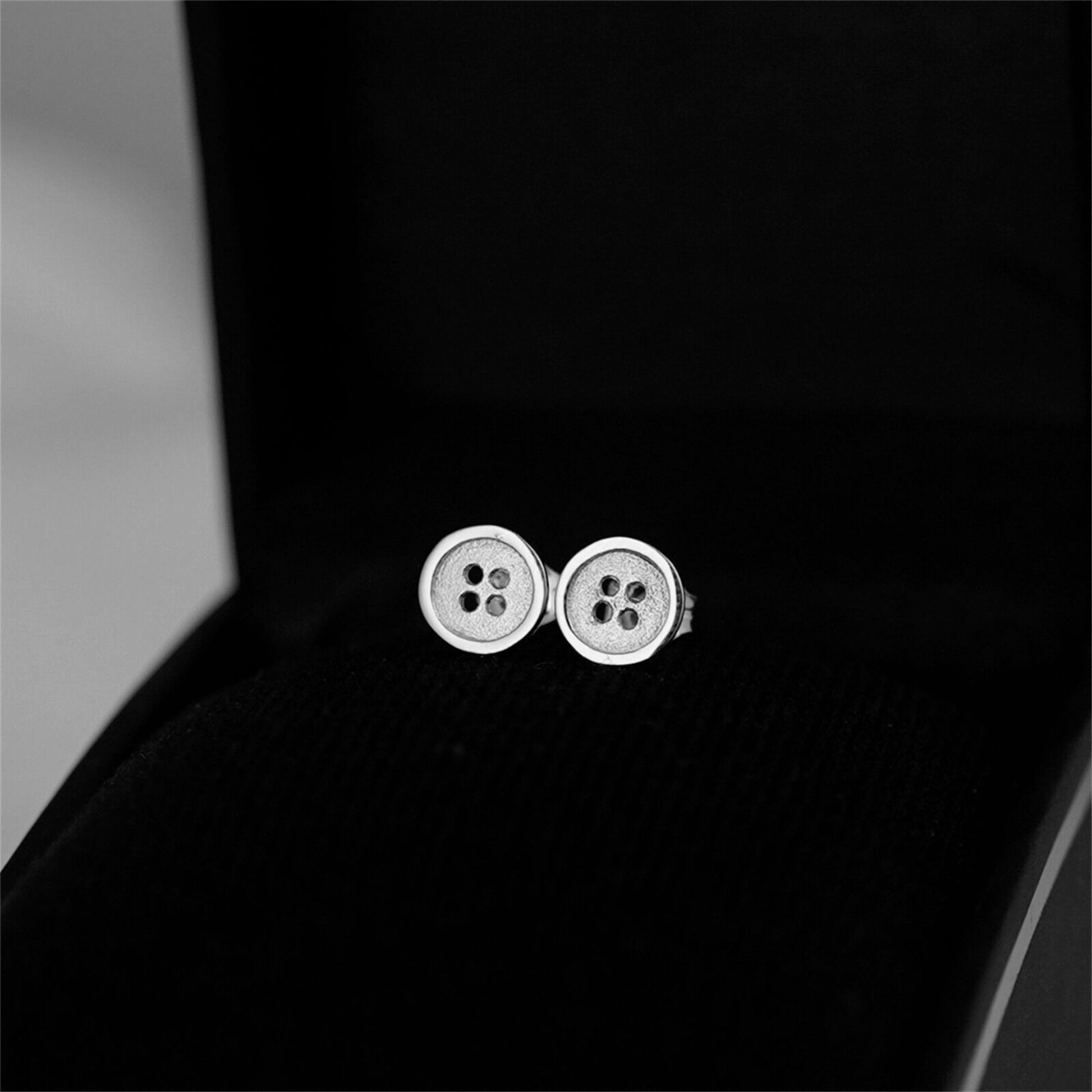 Sterling Silver Cute as a Button Sewing Button Round Stud Earrings 5.5-7.5mm - sugarkittenlondon
