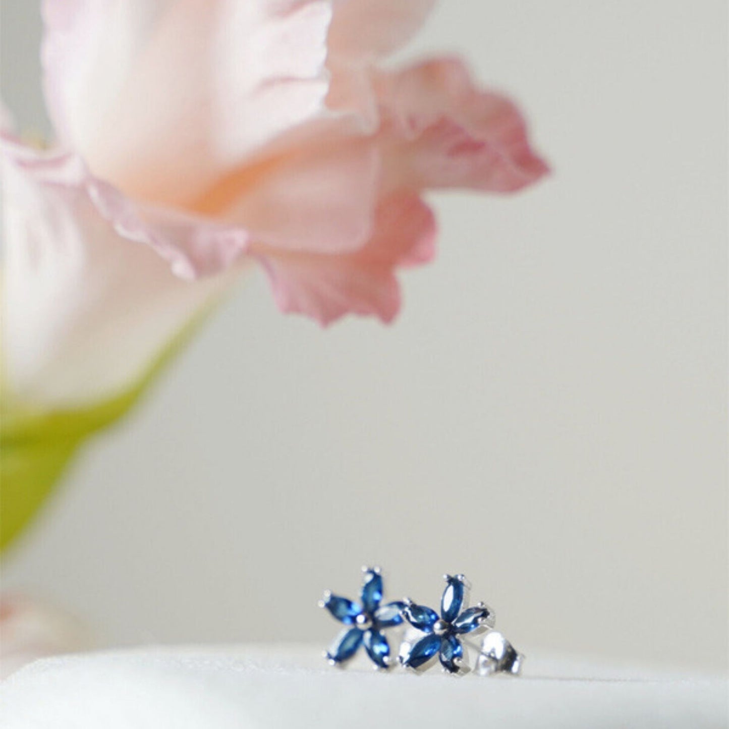 Dark Blue Flower CZ 925 Sterling Silver Square Stud Earrings