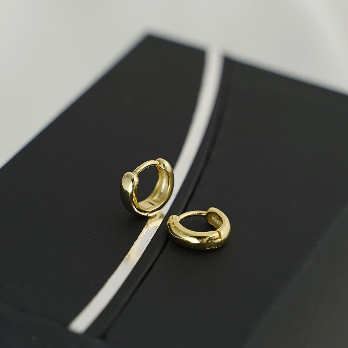 18K Gold on Sterling Silver 3mm Band Huggie Sleeper 6mm hoop earrings, 8mm & 10mm - sugarkittenlondon