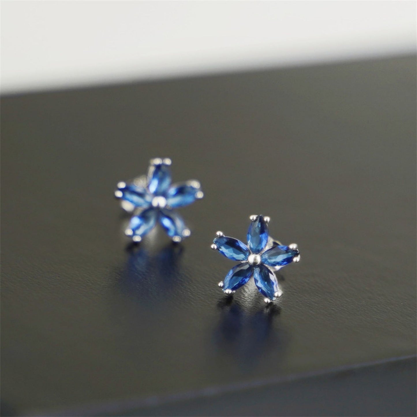 Dark Blue Flower CZ 925 Sterling Silver Square Stud Earrings