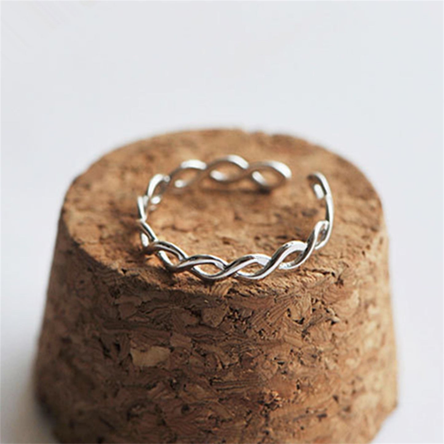 Sterling Silver Entwine Twist Love Wave Circle Infinity Open Band Ring - sugarkittenlondon