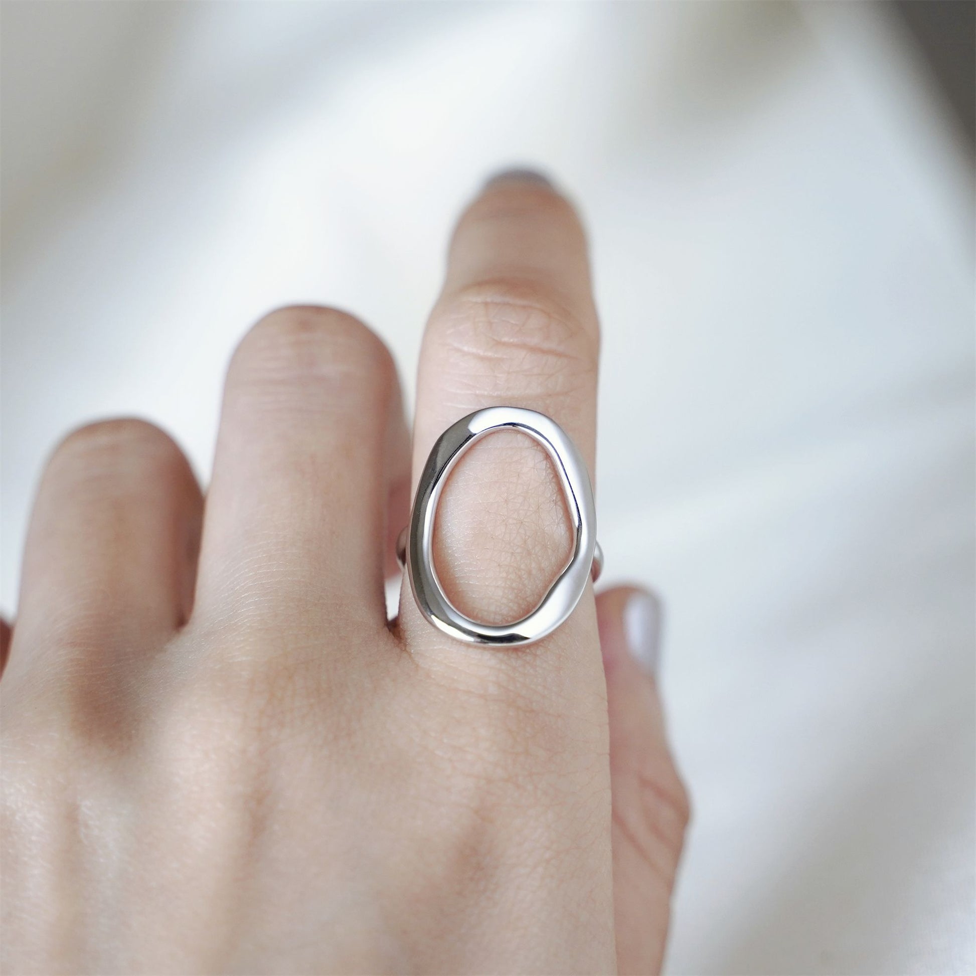 Sterling Silver Solid Chunky Shiny Bent Oval Circle Round Open Band Ring - sugarkittenlondon