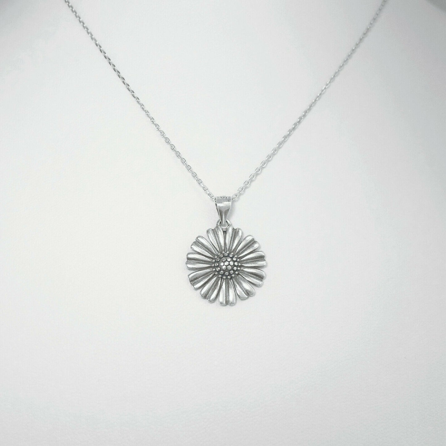 Sterling Silver 17mm Solid Oxidised Retro Daisy Sun Flower Pendant