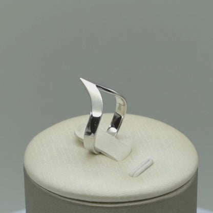 Rhodium on Sterling Silver Pointy Wishbone Triangle Spike V Shape Chevron Ring