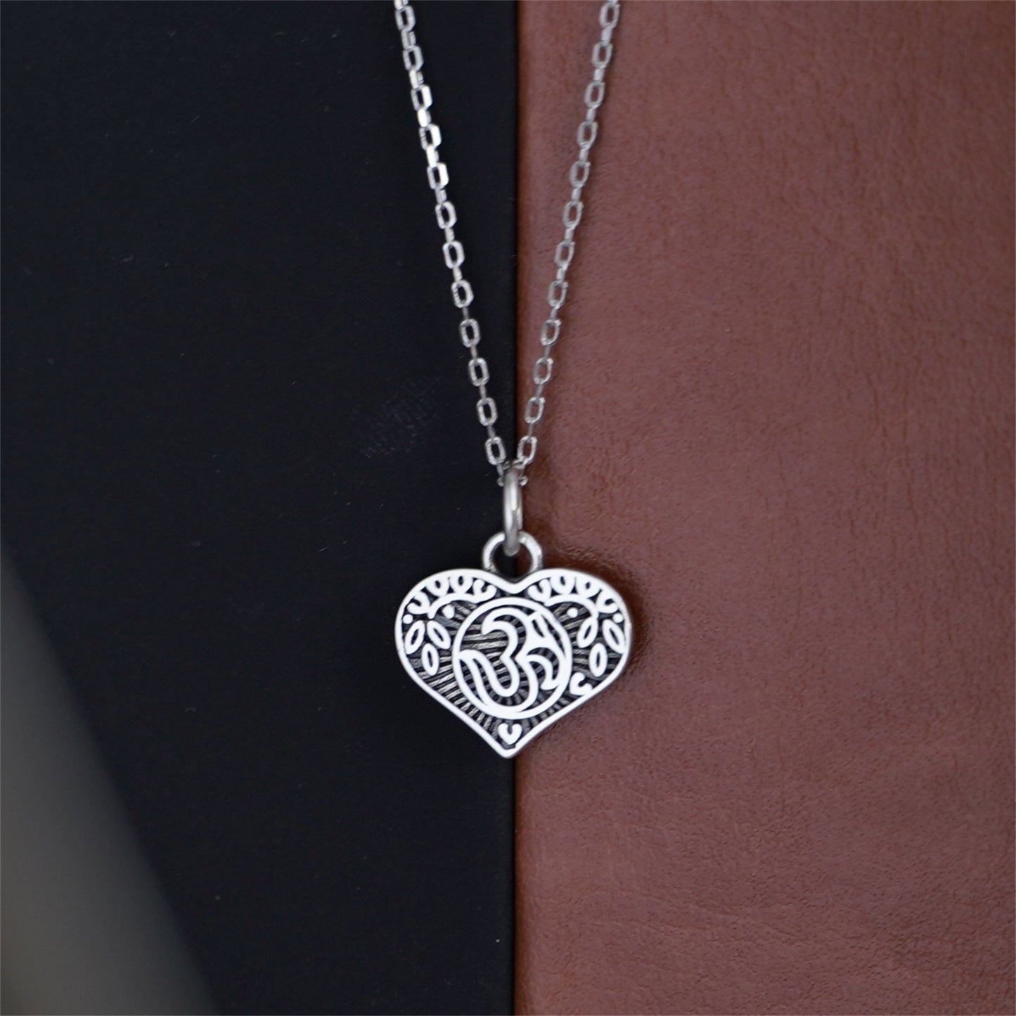 Sterling Silver Aum Pendant Hindu Sanskrit Symbol with Leaf Heart Charm - sugarkittenlondon