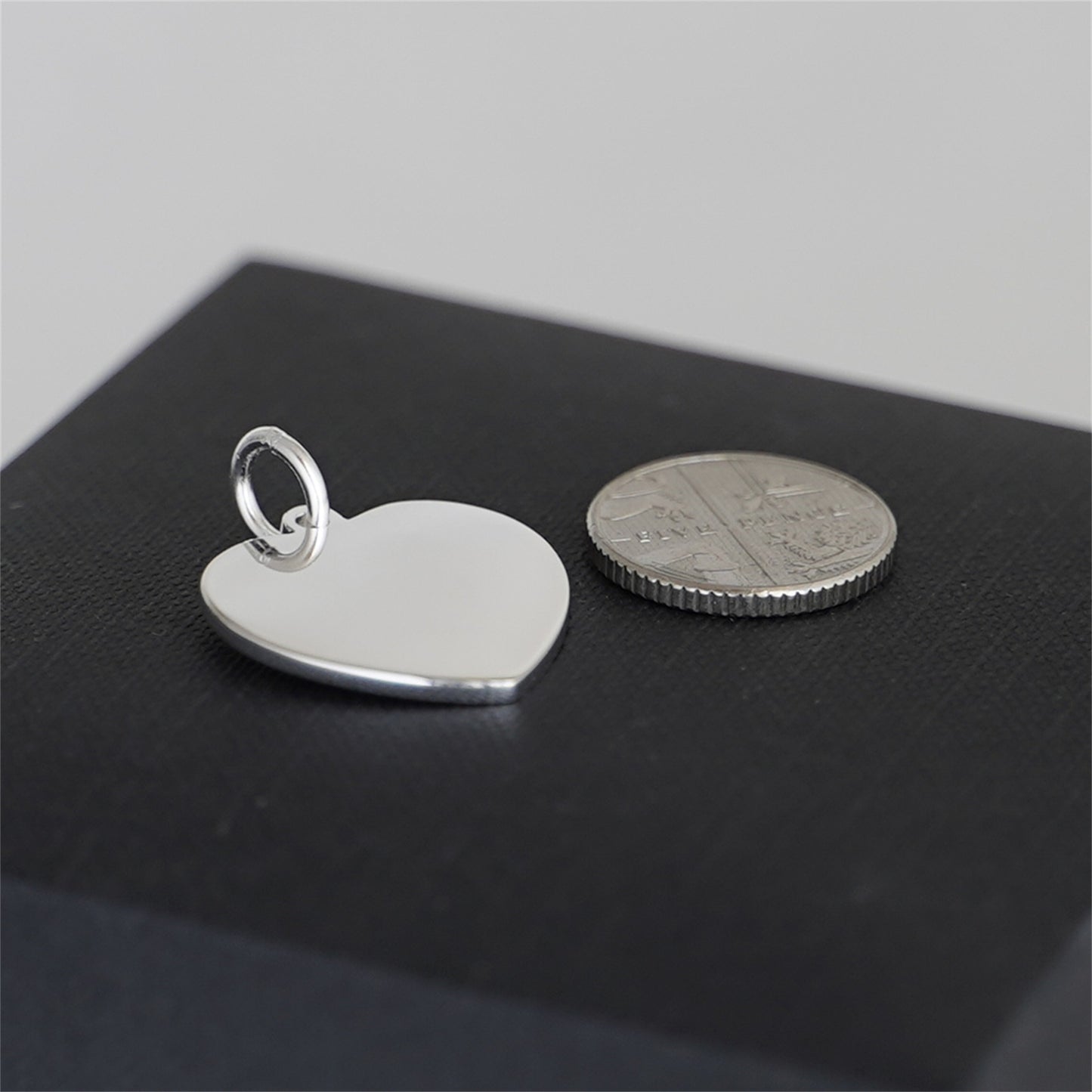 22mm Sterling Silver Plain Polished Heart Charm Pendant - sugarkittenlondon