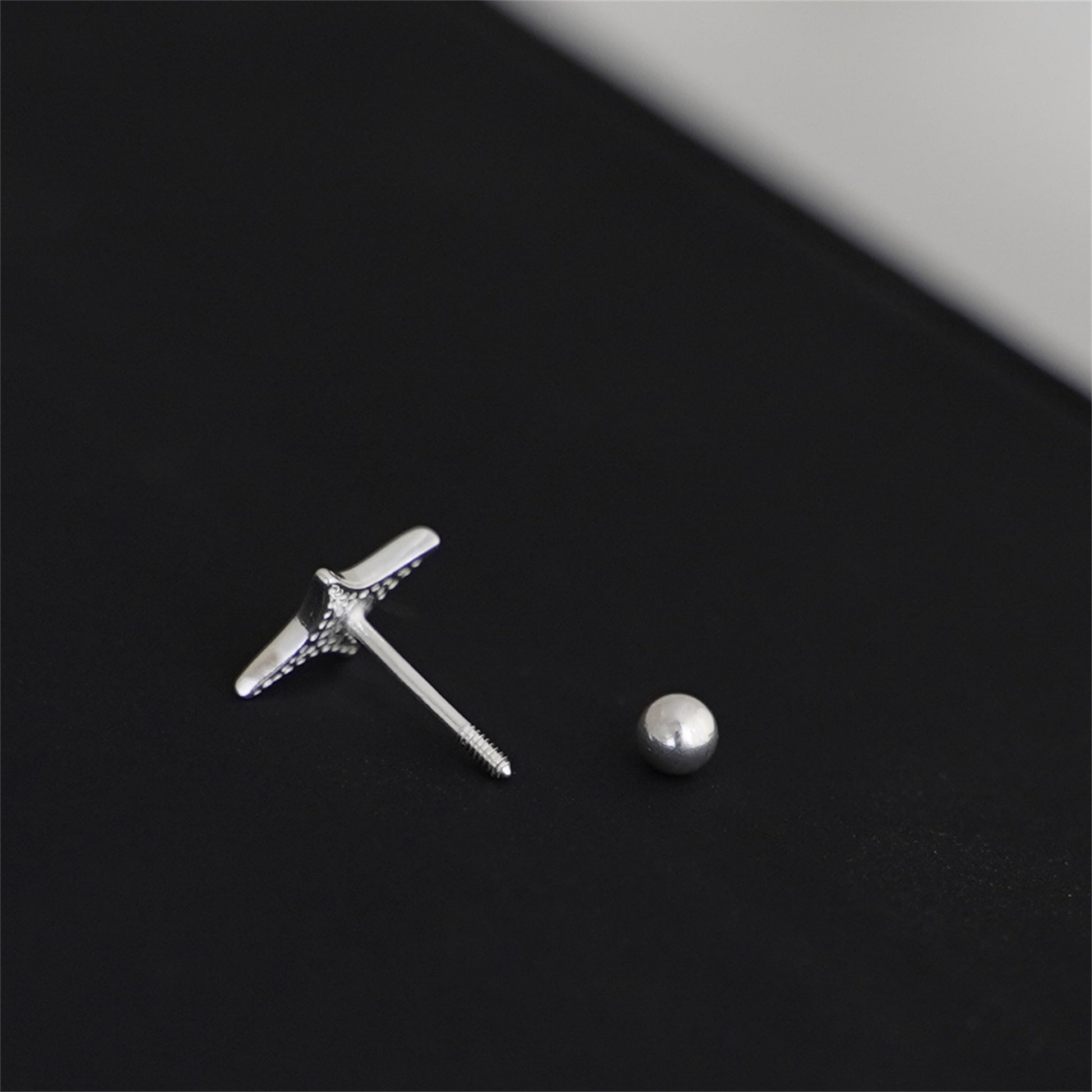 www. - 6 Sizes (3mm-9mm) Screw Back Studs Simple Clear