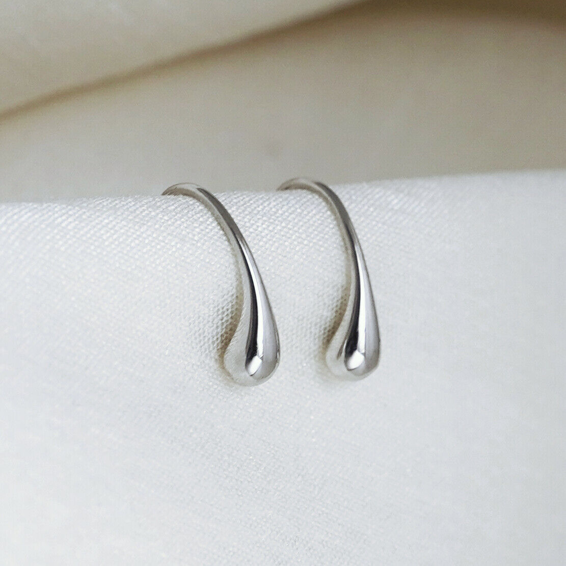 Sterling Silver Plain Shiny Waterdrop Teardrop Hoop Drop Earrings 1.8cm - sugarkittenlondon