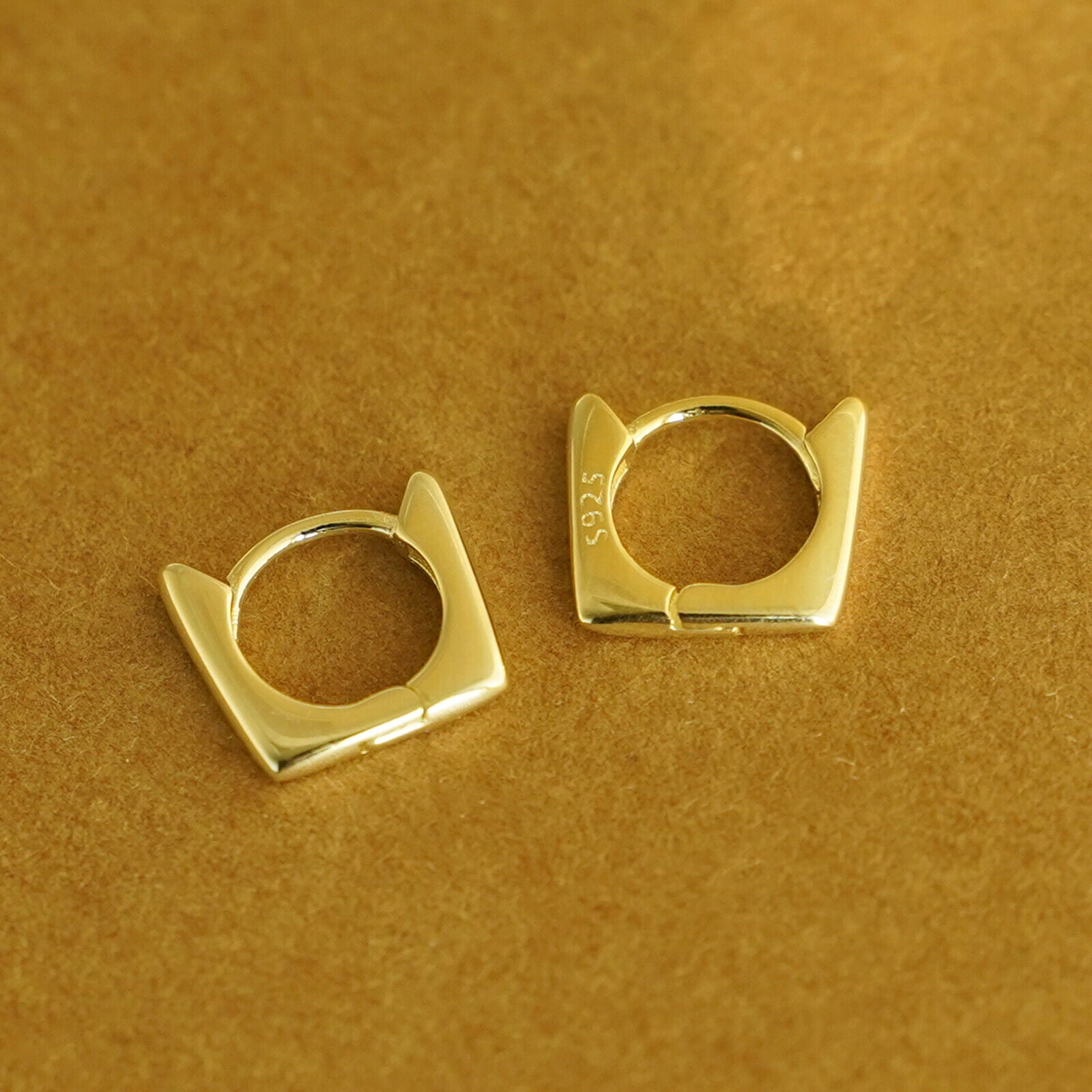 Gold on Sterling Silver Plain Square 7mm Hoop Huggie Earrings Unisex - sugarkittenlondon