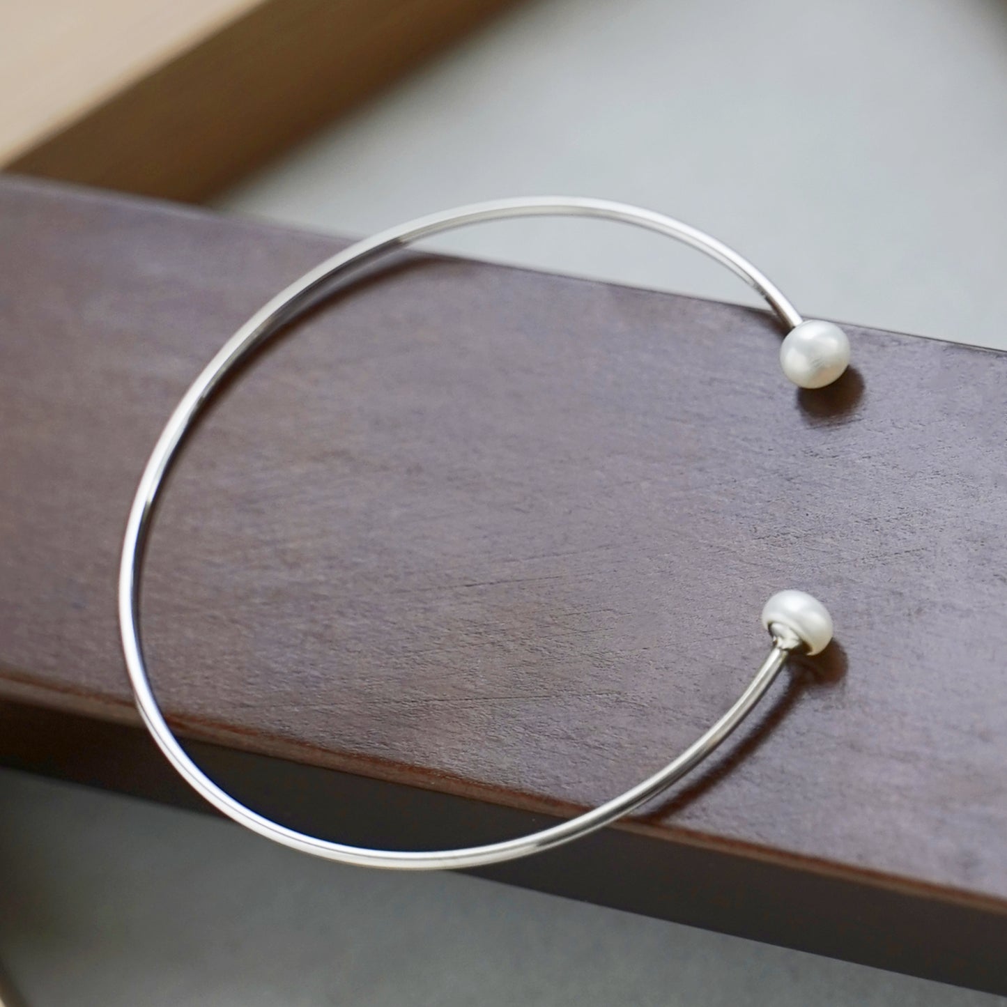 Sterling Silver 6mm Button Natural Freshwater Pearl Solid Wire Bangle 55 by 63mm - sugarkittenlondon
